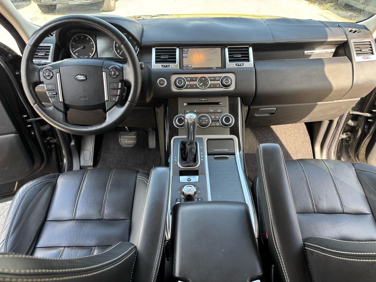 2010 Land Rover Range Rover Sport LUX - Photo #13