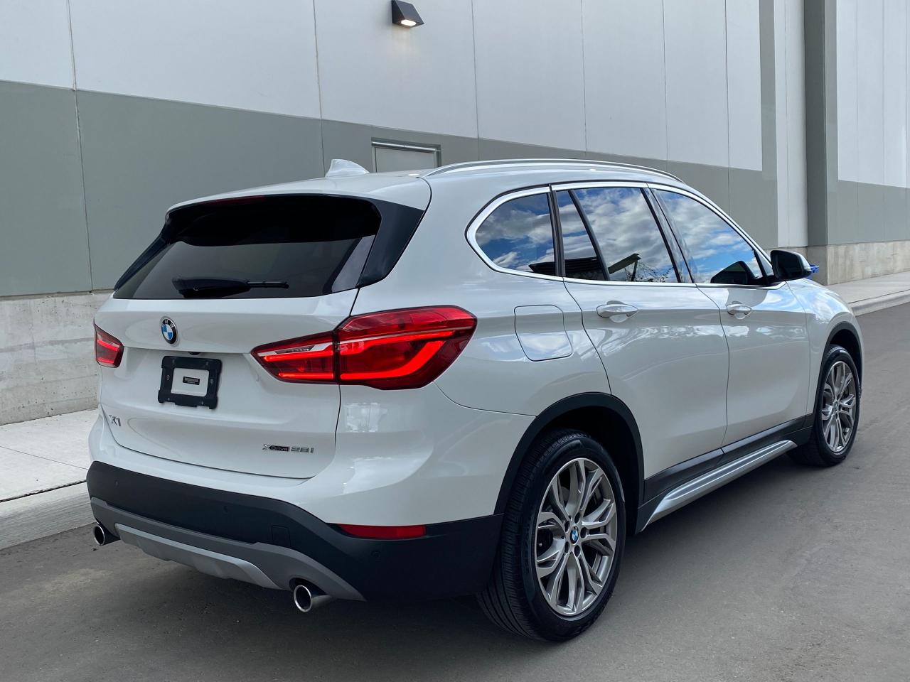 2018 BMW X1 xDRIVE28i-SPORT PKG-CAMERA-PANO ROOF - Photo #12