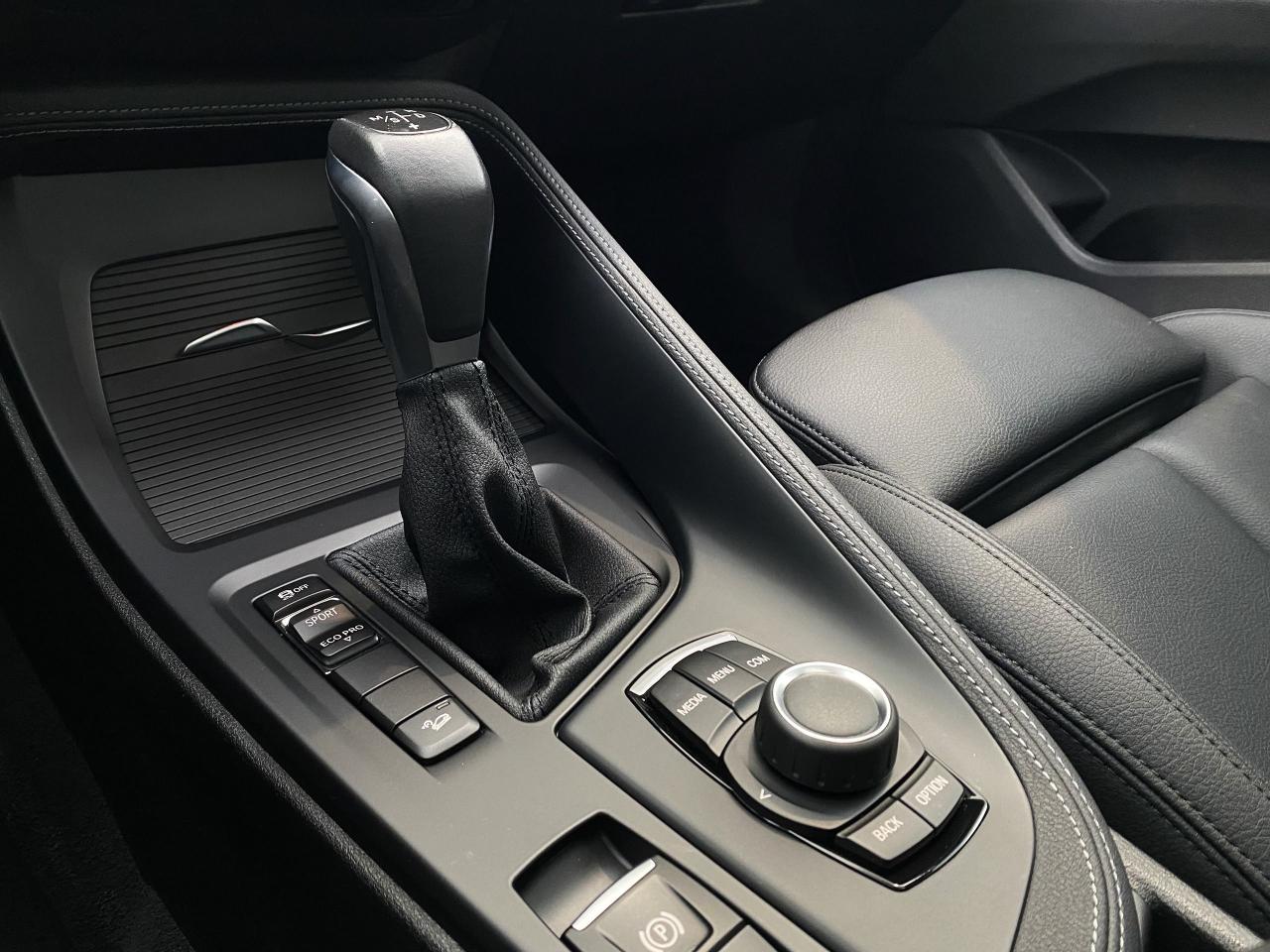 2018 BMW X1 xDRIVE28i-SPORT PKG-CAMERA-PANO ROOF - Photo #17