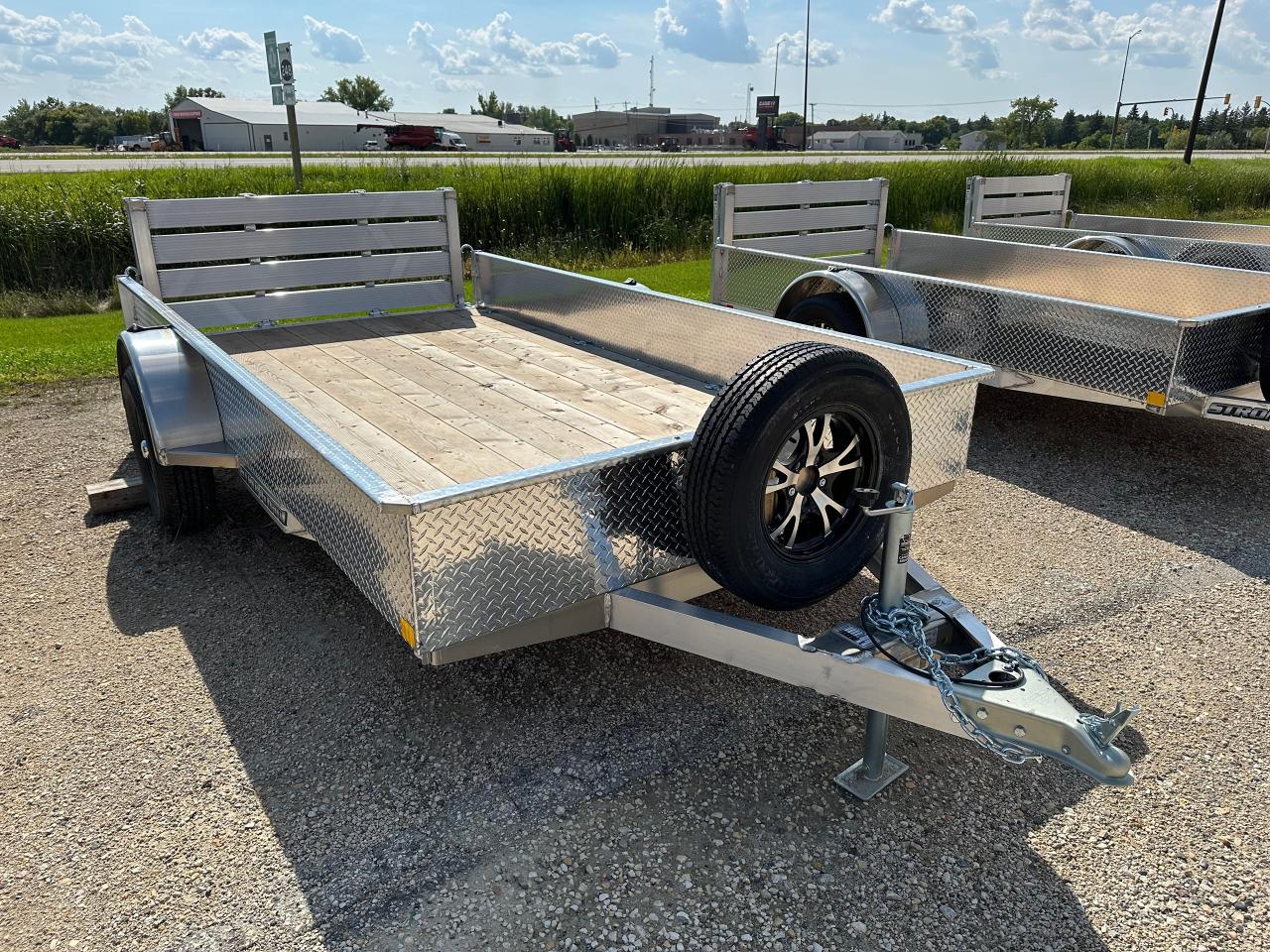 2026 Stronghaul Utility Trailer  76" x 12' Stronghaul Solid Side Photo5
