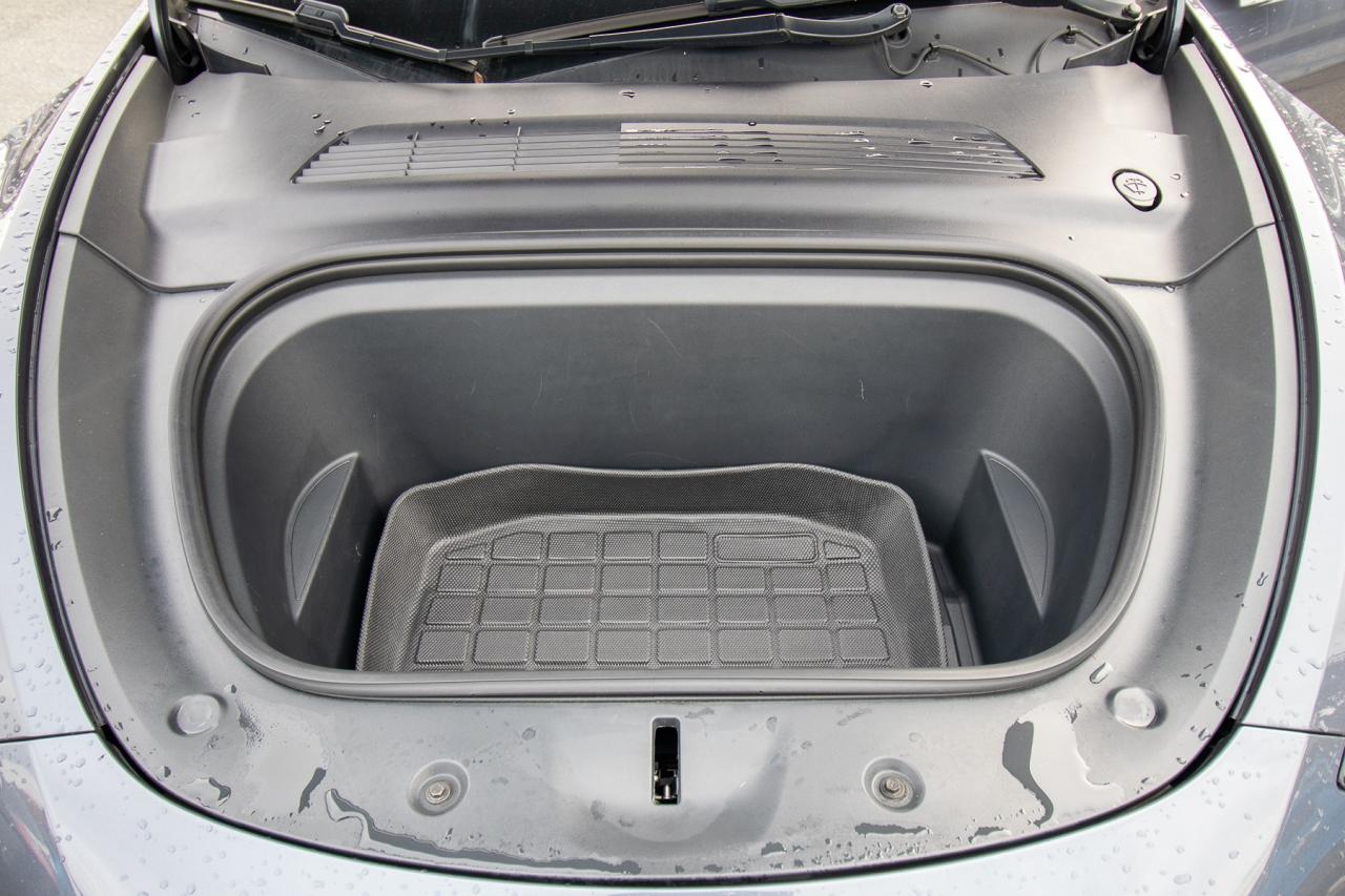 2021 Tesla Model Y Long Range AWD Photo5