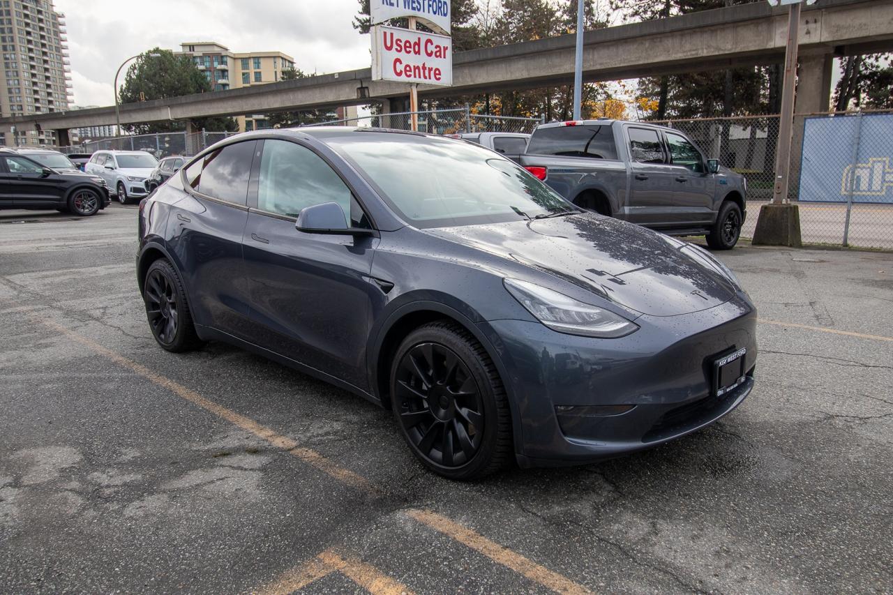 2021 Tesla Model Y Long Range AWD Photo5