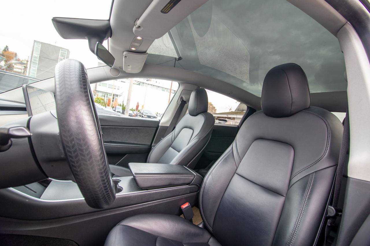 2021 Tesla Model Y Long Range AWD Photo5