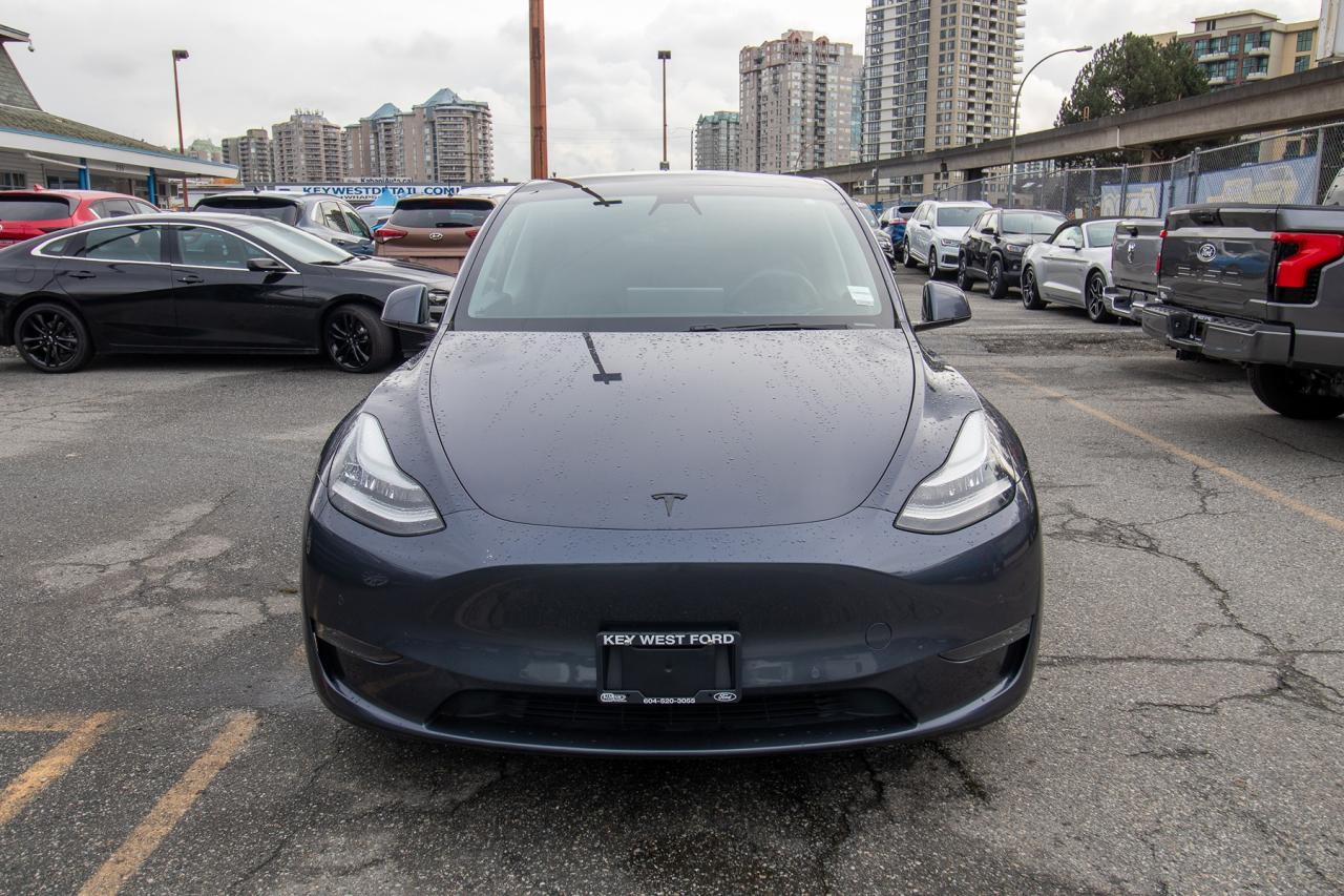 2021 Tesla Model Y Long Range AWD Photo3