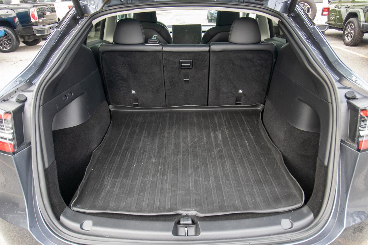 2021 Tesla Model Y Long Range AWD Photo5