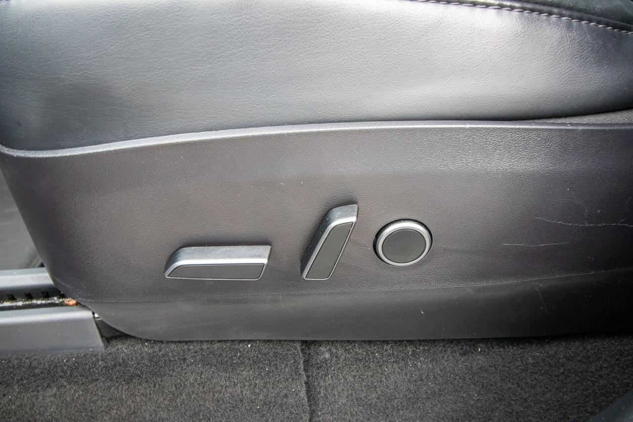 2021 Tesla Model Y Long Range AWD Photo5