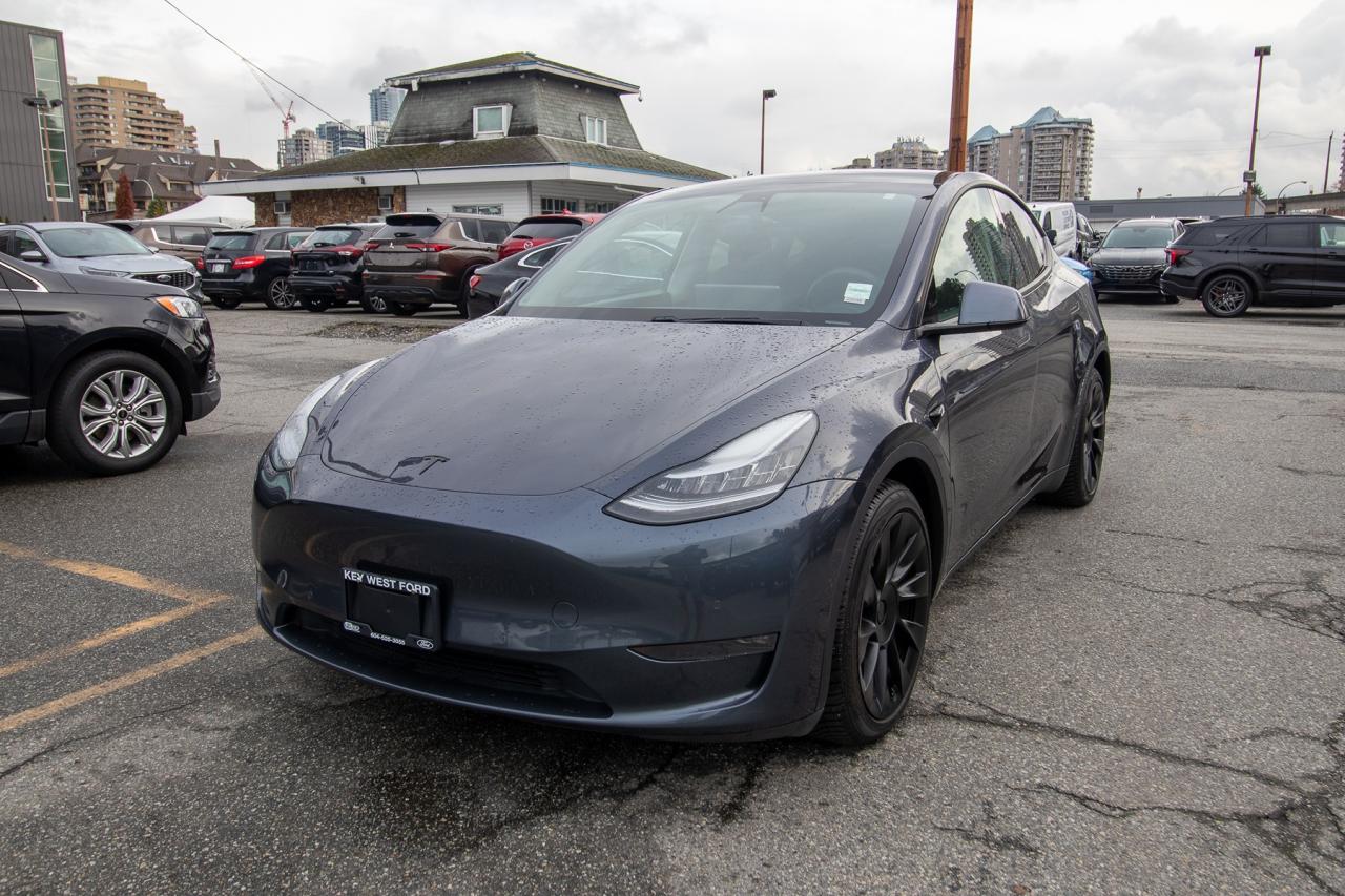 2021 Tesla Model Y Long Range AWD Photo1