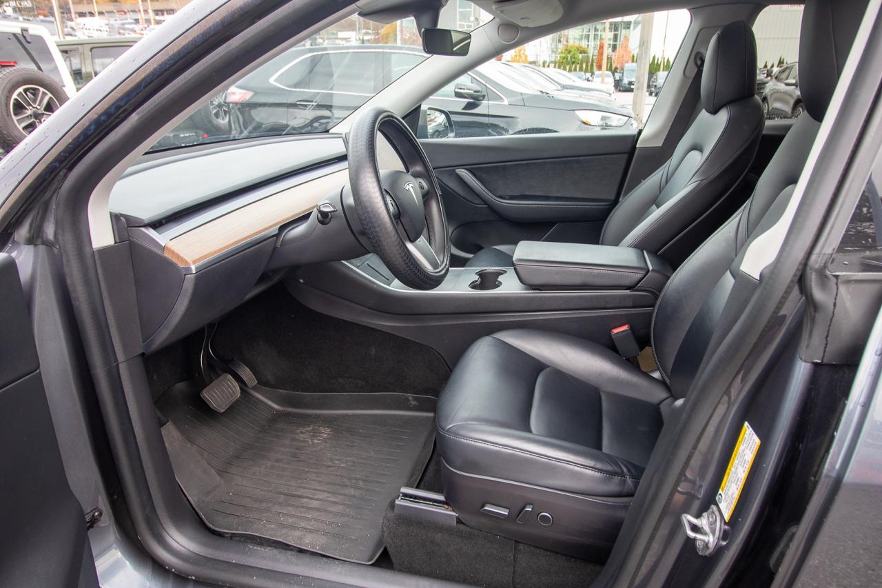 2021 Tesla Model Y Long Range AWD Photo5