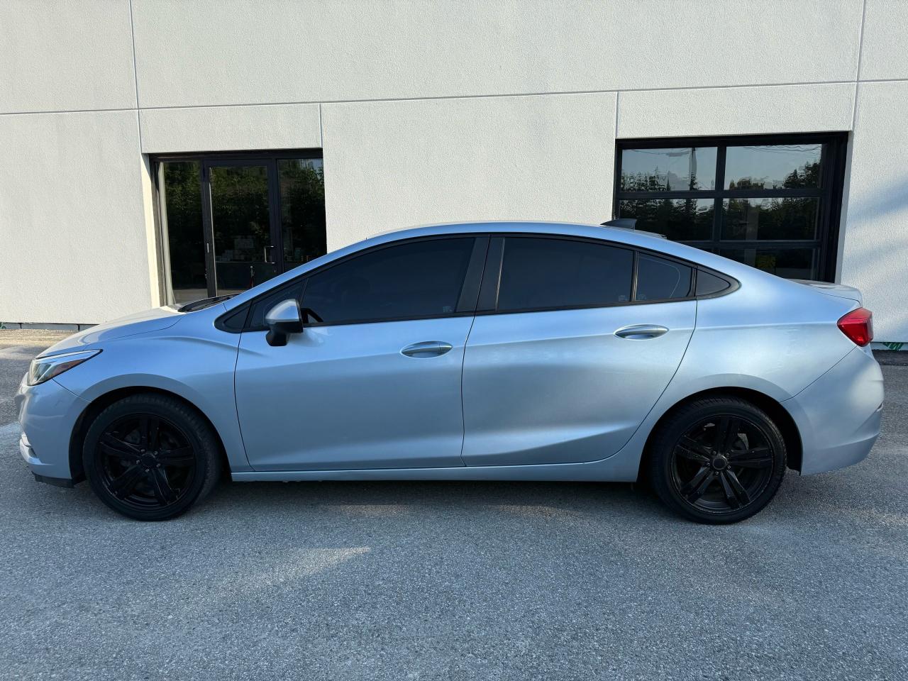 2017 Chevrolet Cruze LS - Photo #8
