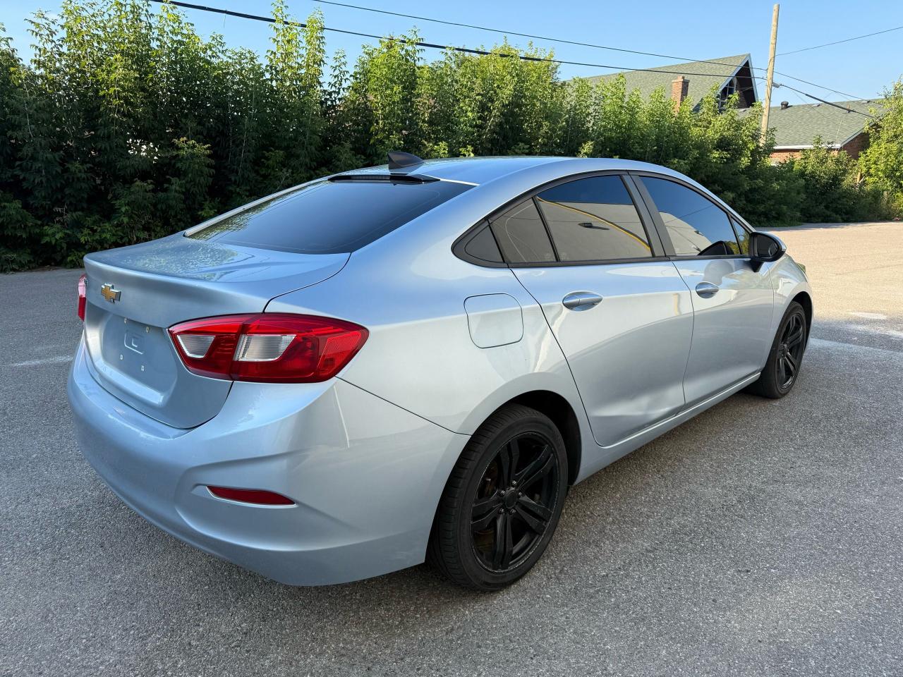 2017 Chevrolet Cruze 4dr Sdn 1.4L LS w/1SA Photo4