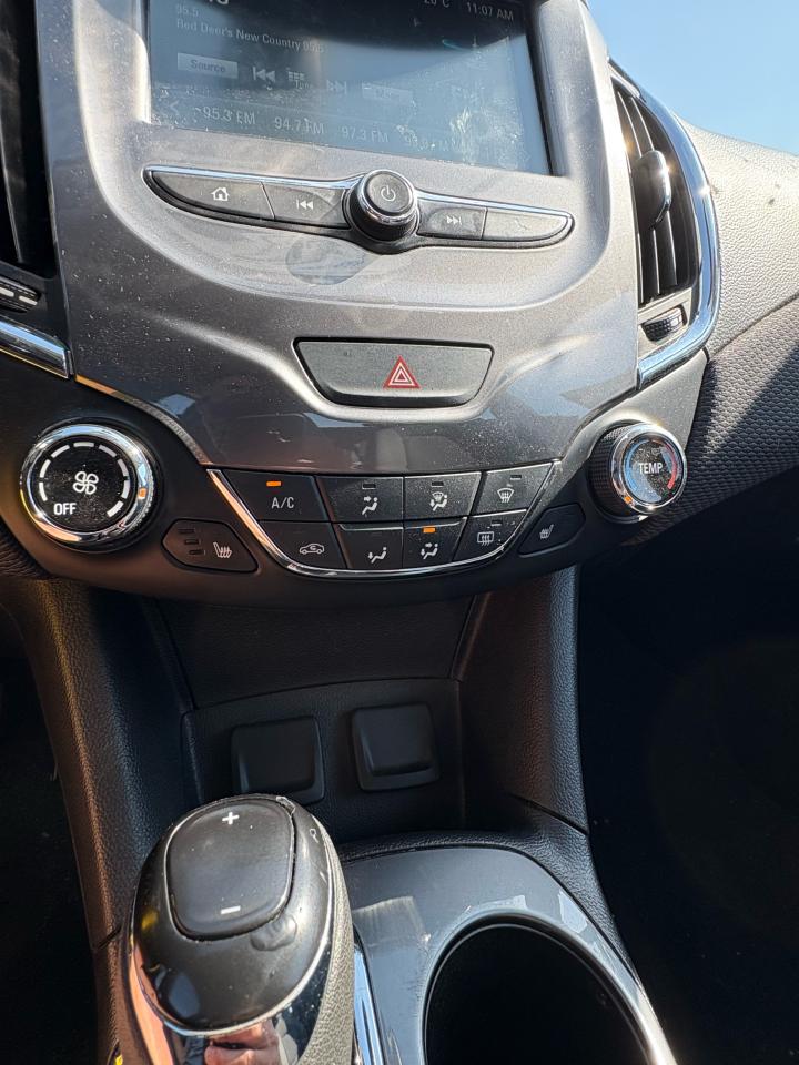 2018 Chevrolet Cruze LT - Photo #8