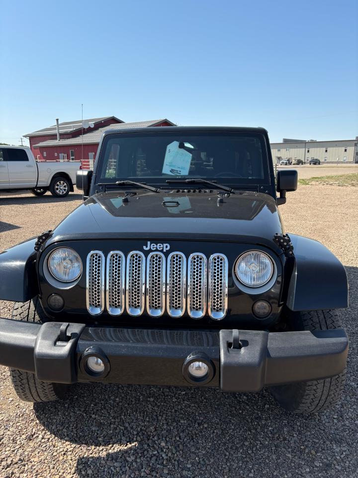 2018 Jeep Wrangler SAHARA 4X4 - Photo #3