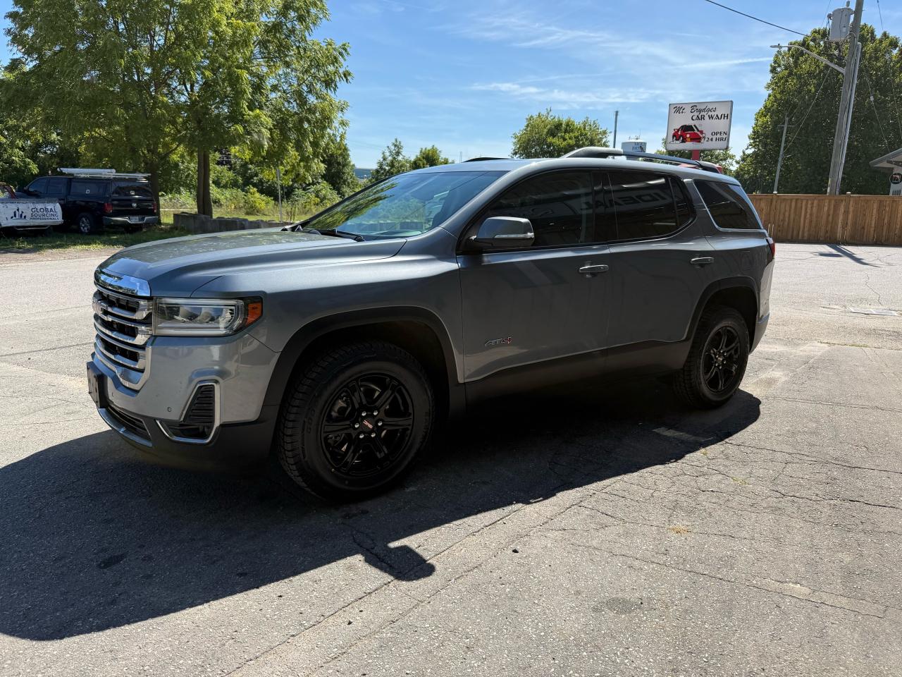 2021 GMC Acadia AT4 - Photo #3