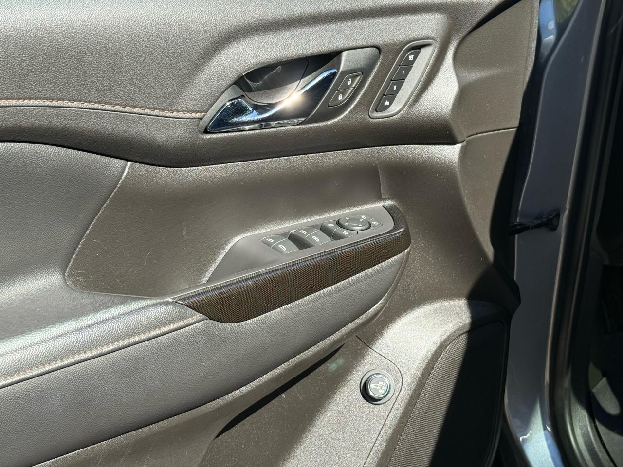 2021 GMC Acadia AT4 - Photo #12