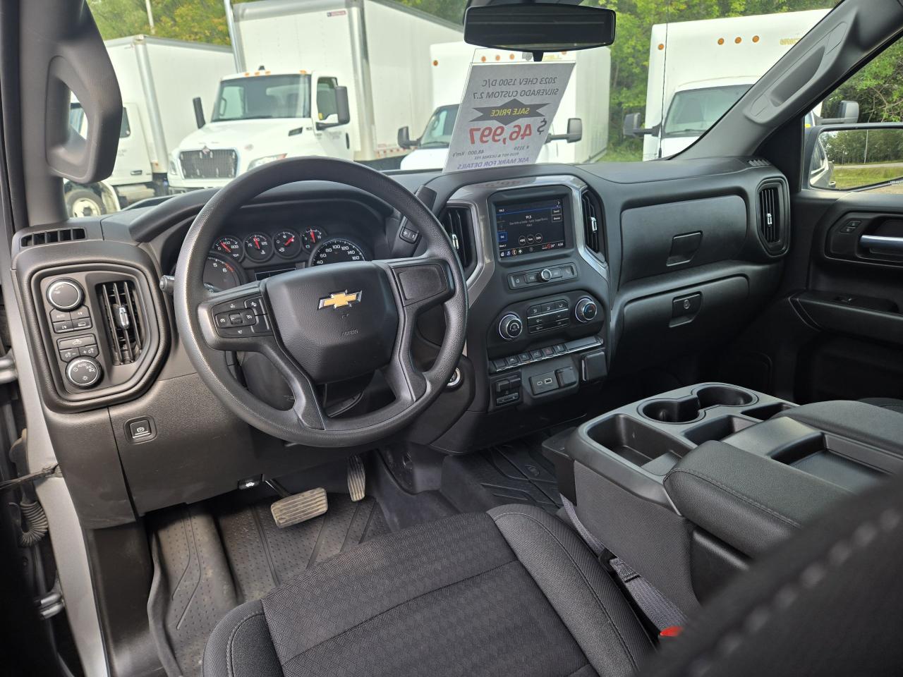 2023 Chevrolet Silverado 1500 Custom - Photo #9