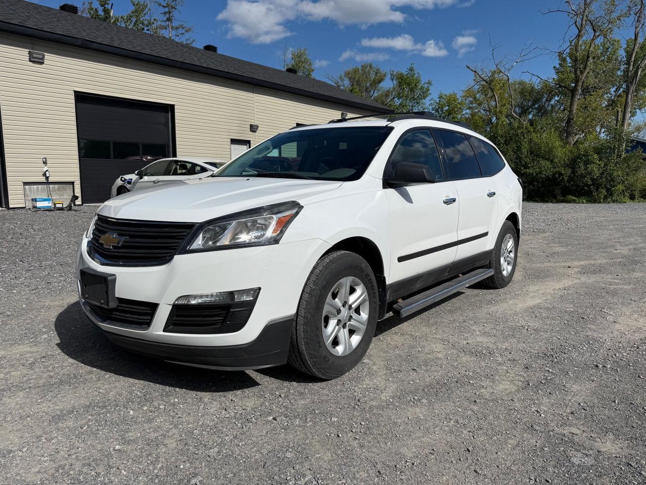 Used 2017 Chevrolet Traverse AWD 4dr LS for sale in Ottawa, ON