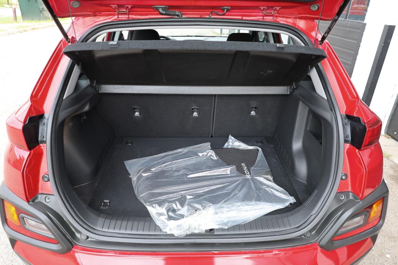 2019 Hyundai KONA Essential AWD - ALLOYS|CAMERA|HEATED SEATS - Photo #17