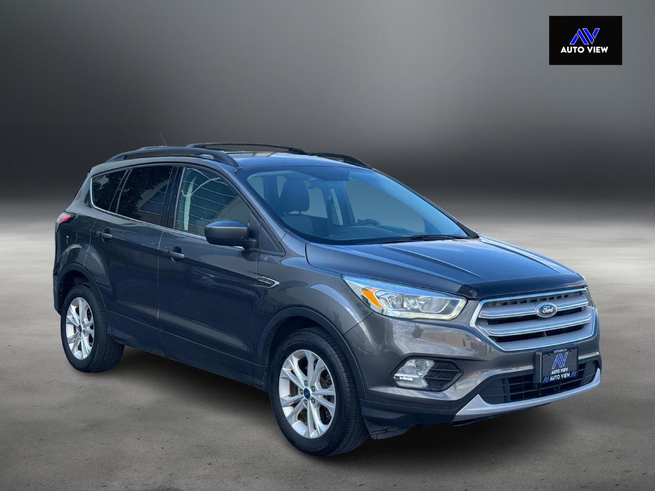 2017 Ford Escape 4WD SE **ALL WHEEL DRIVE** - Photo #3
