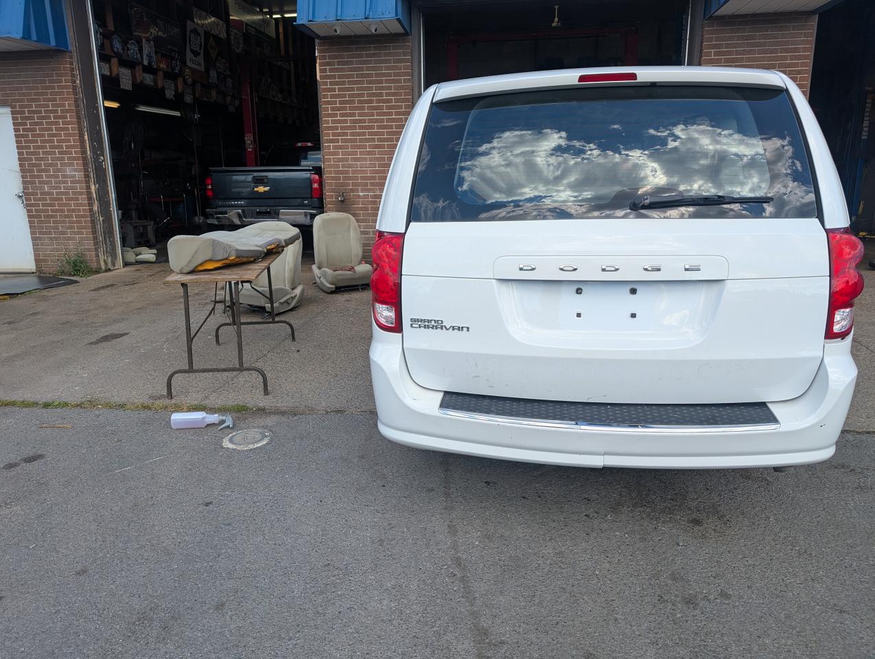 2017 Dodge Grand Caravan CANADA VALUE PACKAGE - Photo #2