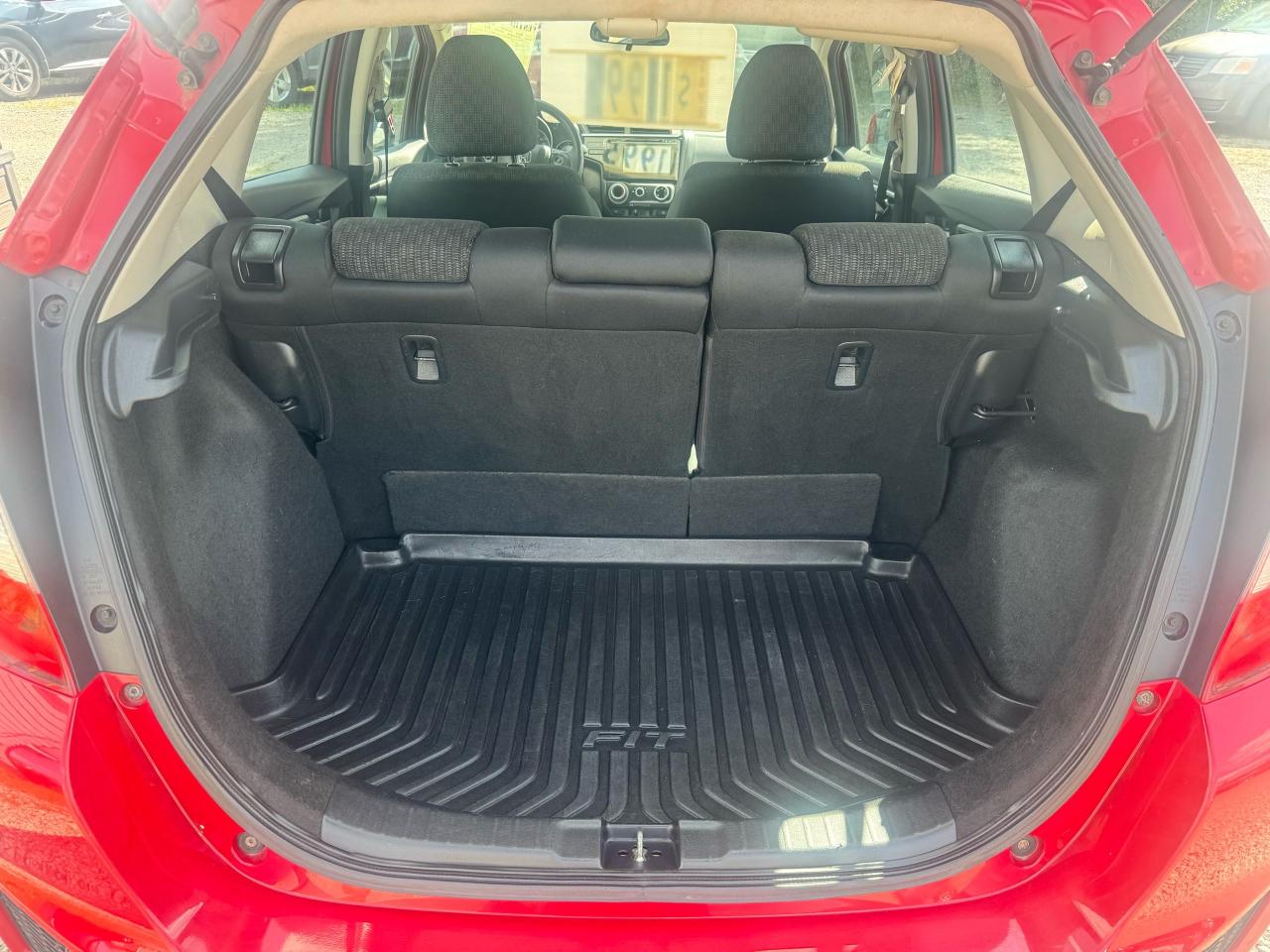 2016 Honda Fit LX - Photo #14