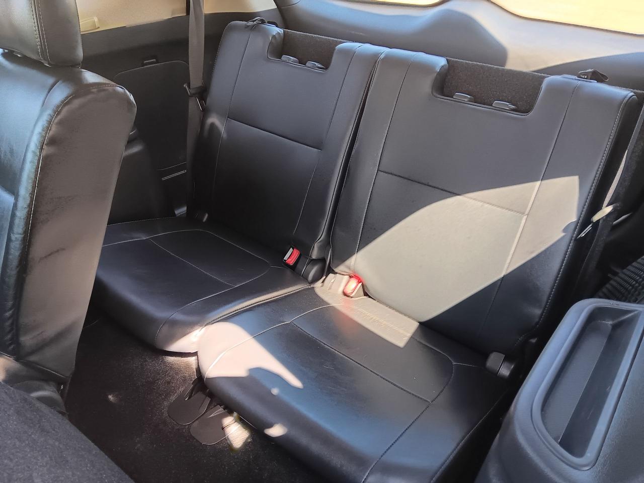 2019 Mitsubishi Outlander GT 7 Pass AWD Leather, Sunroof, BU Cam, Heat Pkg - Photo #19