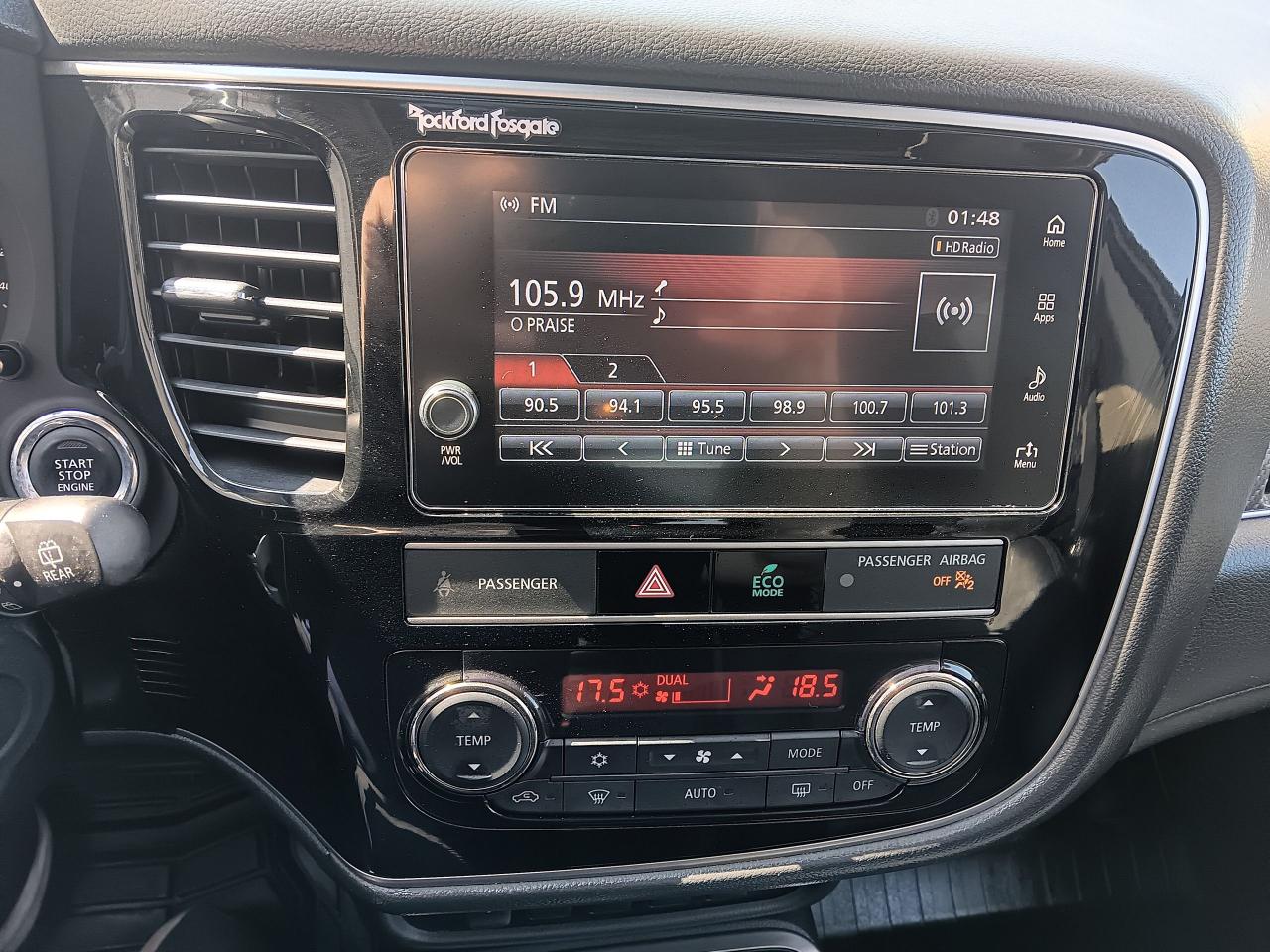 2019 Mitsubishi Outlander GT 7 Pass AWD Leather, Sunroof, BU Cam, Heat Pkg - Photo #21