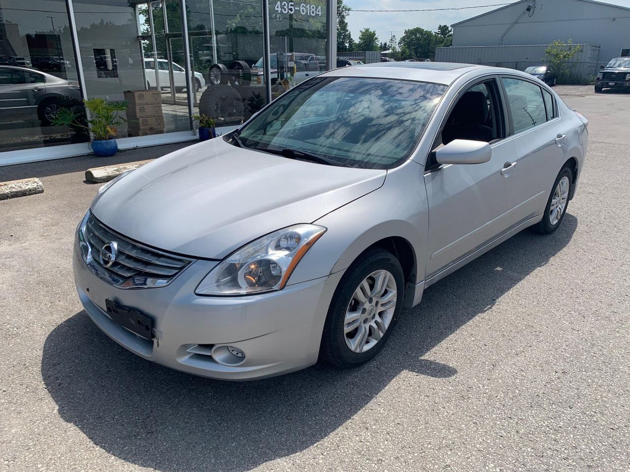 2012 Nissan Altima 2.5 S - Photo #2