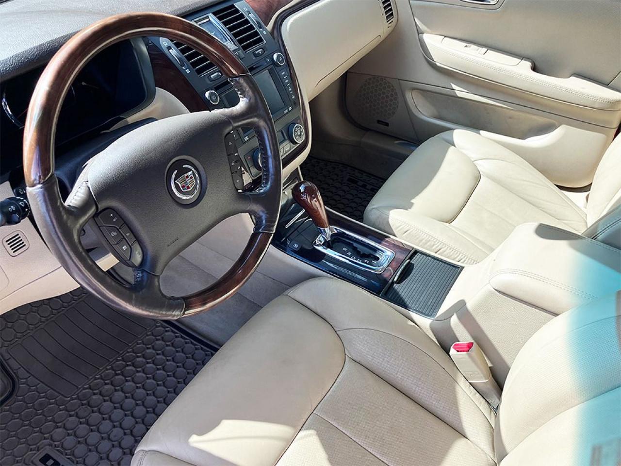 2008 Cadillac DTS NAVI | REARCAM | CHROME WHEELS | VENT. SEATS - Photo #8