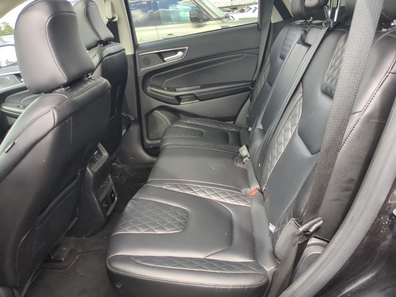 2023 Ford Edge Titanium Photo