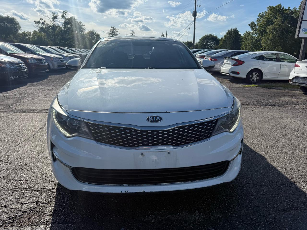 2016 Kia Optima EX Photo30
