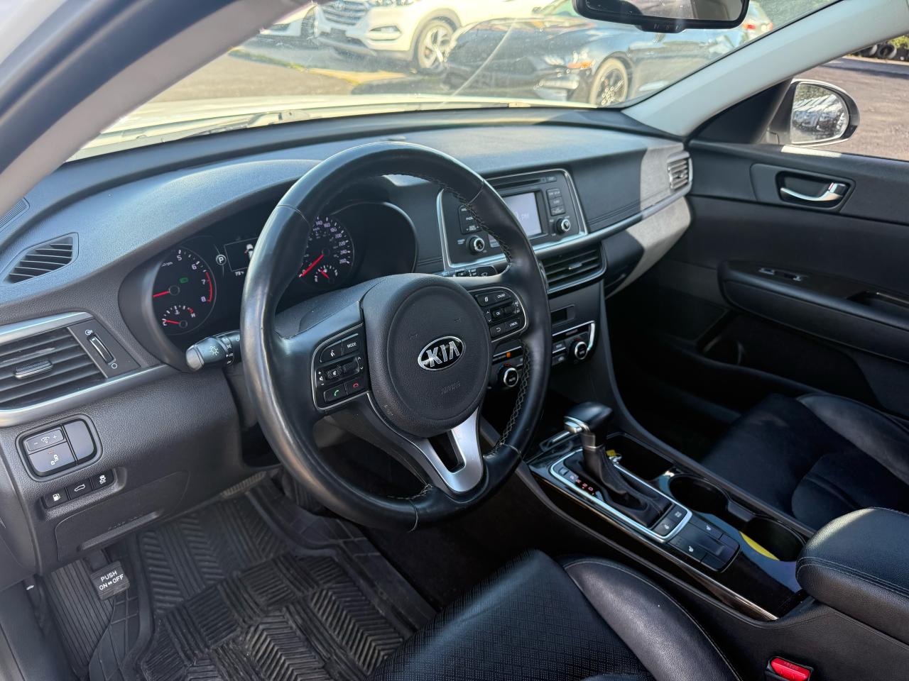 2016 Kia Optima EX Photo35