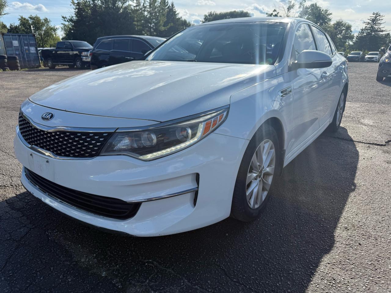 2016 Kia Optima EX Photo29