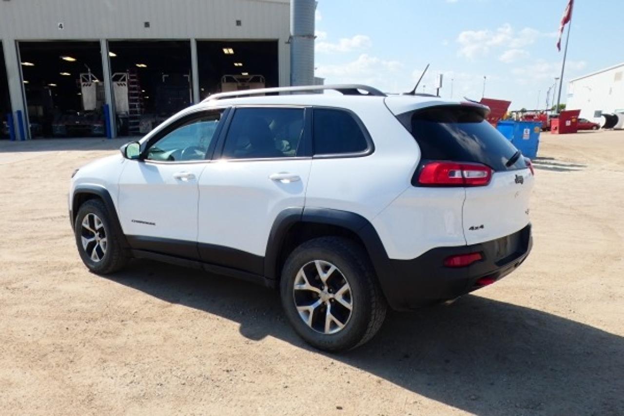 2015 Jeep Cherokee Trailhawk w/Htd Leather, Htd wheel, BUC - Photo #8