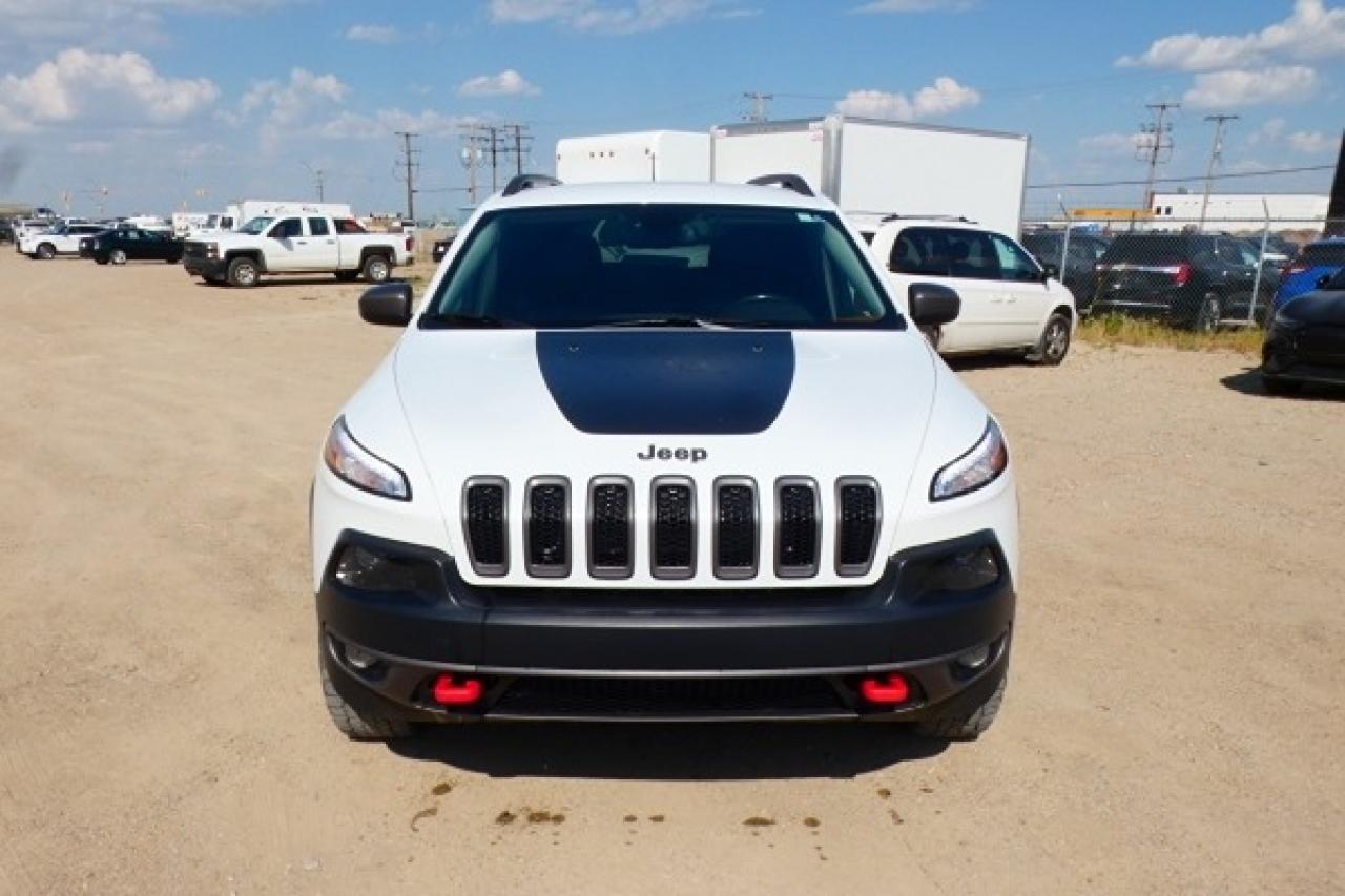 2015 Jeep Cherokee Trailhawk w/Htd Leather, Htd wheel, BUC - Photo #3