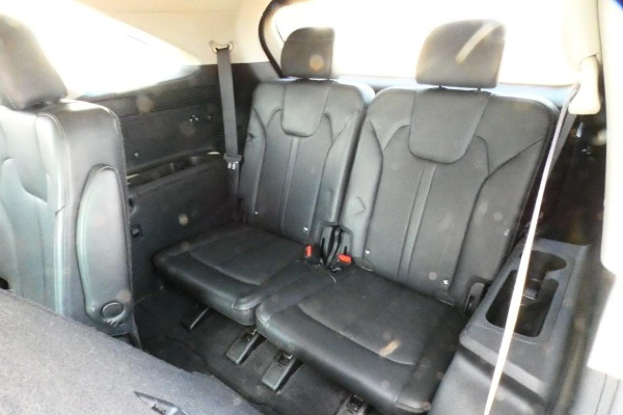 2024 Kia Sorento EX AWD w/Htd Leather, Htd wheel, BUC - Photo #9