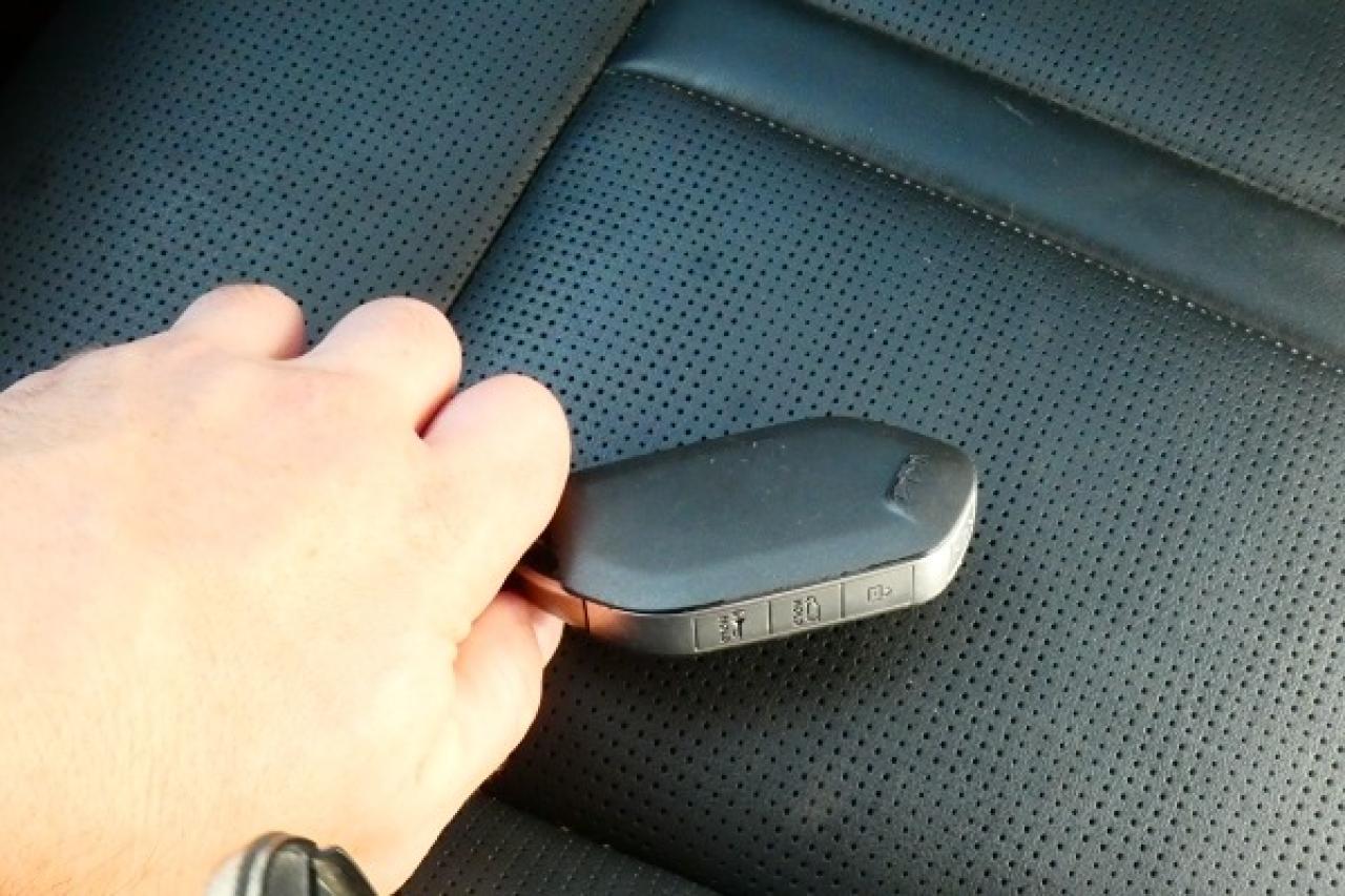 2024 Kia Sorento EX AWD w/Htd Leather, Htd wheel, BUC - Photo #19