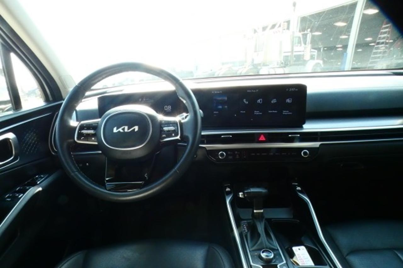 2024 Kia Sorento EX AWD w/Htd Leather, Htd wheel, BUC - Photo #12
