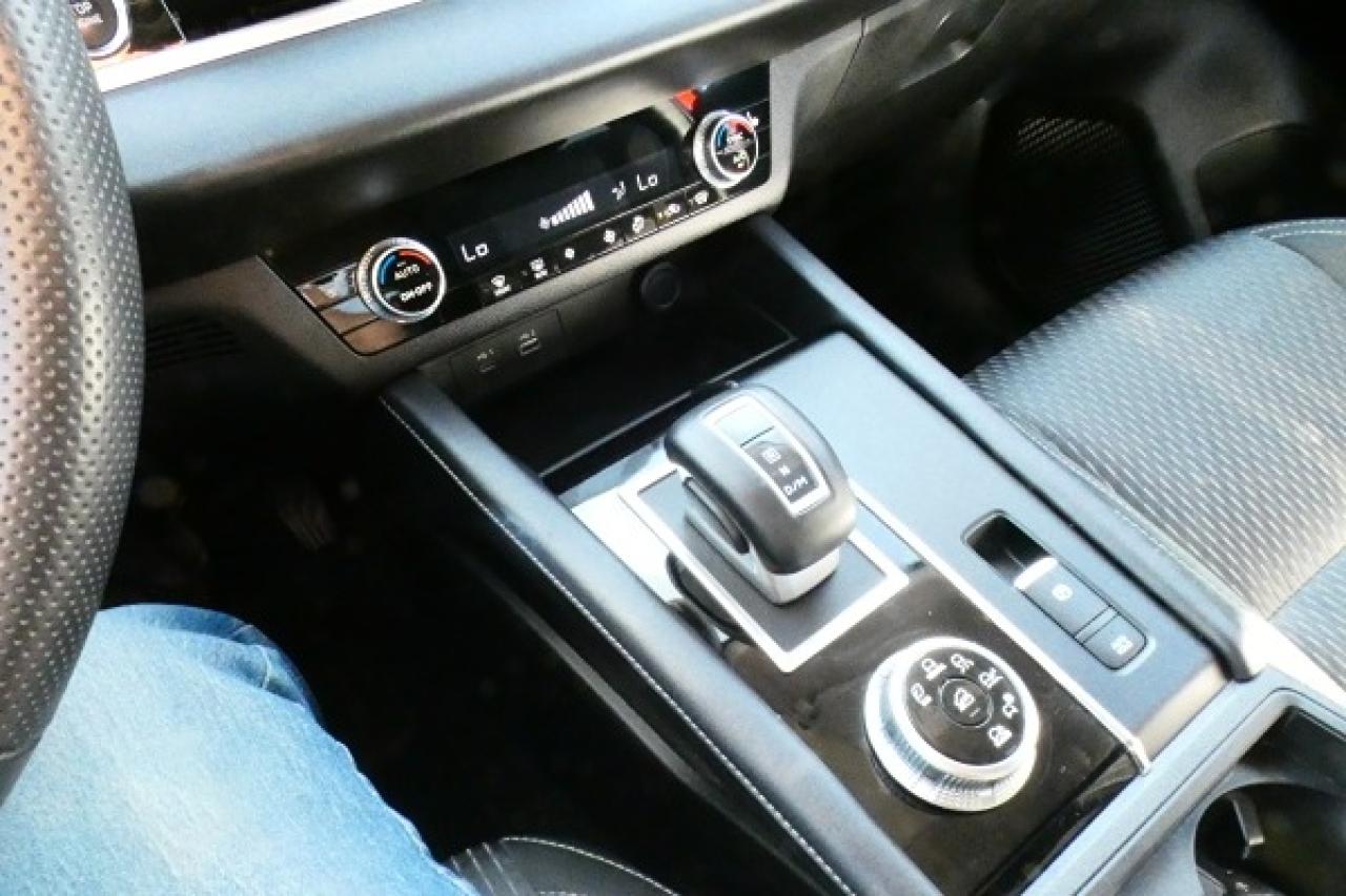 2024 Mitsubishi Outlander ES S-AWC w/Htd cloth, BUC - Photo #16