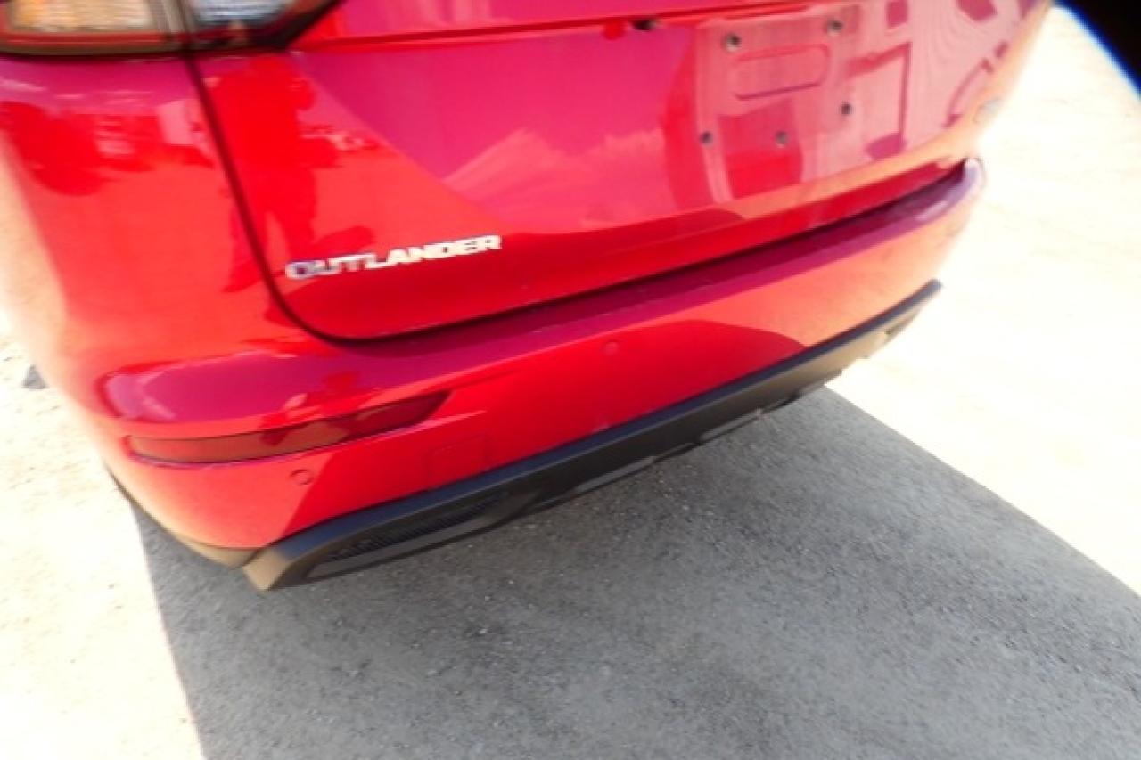 2024 Mitsubishi Outlander ES S-AWC w/Htd cloth, BUC - Photo #35