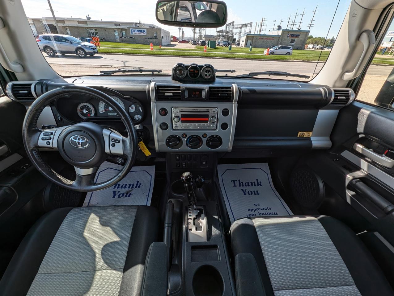 2013 Toyota FJ Cruiser Trail Team | ULTRA RARE | LOW KILOMETERS - Photo #10