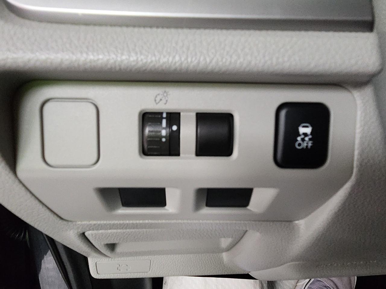 2014 Subaru Forester i Convenience - Photo #27