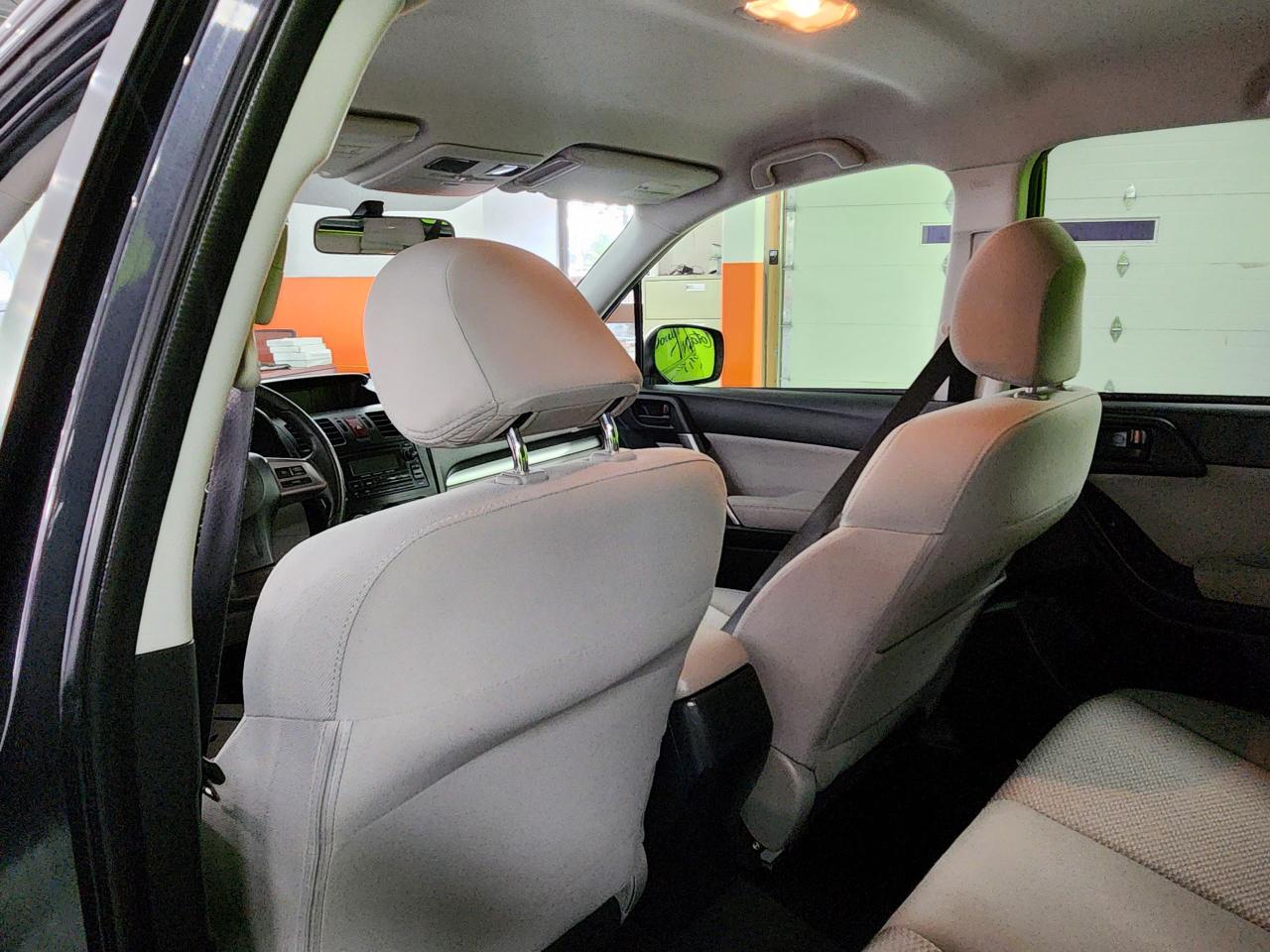 2014 Subaru Forester i Convenience - Photo #20