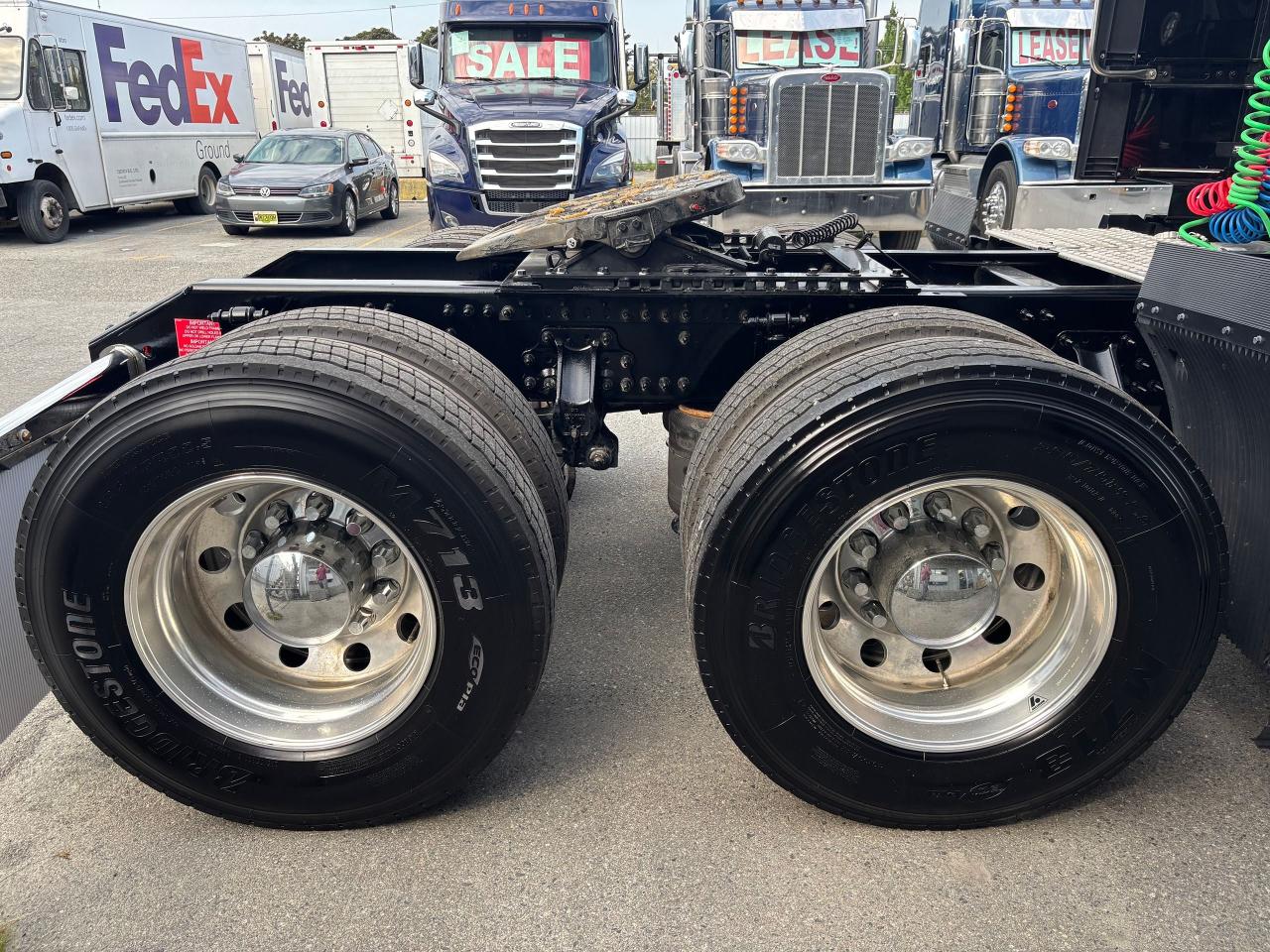2024 Volvo VNL 760 - Photo #14