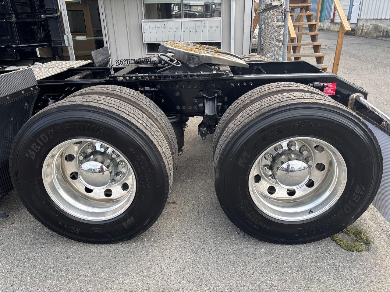 2024 Volvo VNL 760 - Photo #15