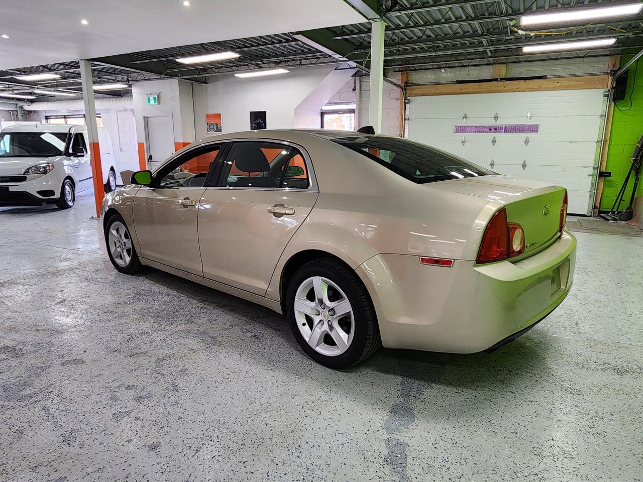 2012 Chevrolet Malibu LS Low KMS Good on Gas Ice Cold Air - Photo #10