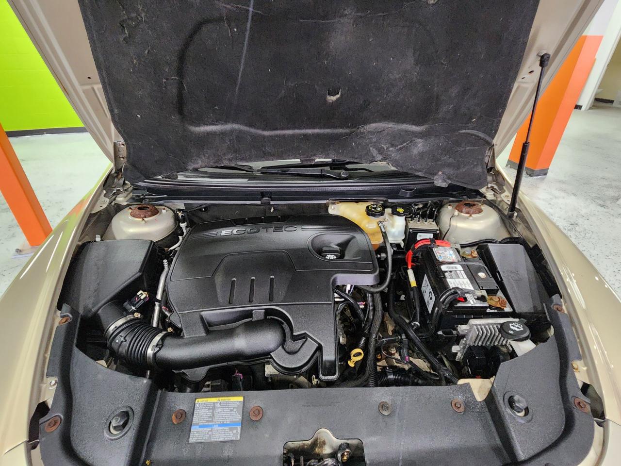 2012 Chevrolet Malibu LS Low KMS Good on Gas Ice Cold Air - Photo #31