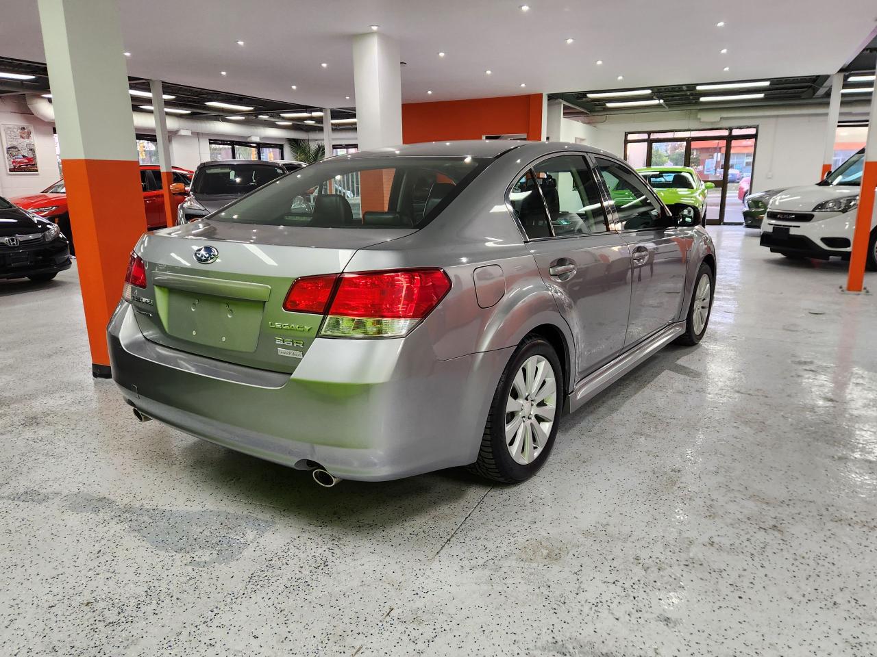 2011 Subaru Legacy 3.6R w/Limited Pkg Sunroof Leather Heated Seats - Photo #9