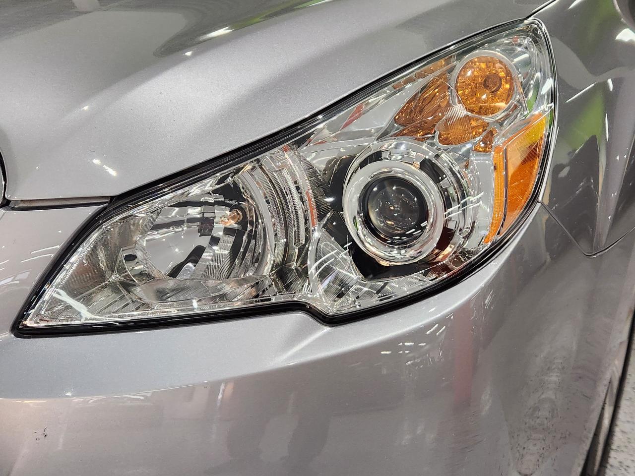 2011 Subaru Legacy 3.6R w/Limited Pkg Sunroof Leather Heated Seats - Photo #3