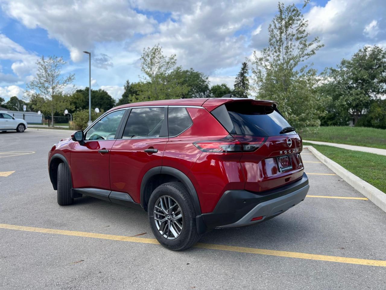 2023 Nissan Rogue S No Accident Low Km Heated Seats & Steering - Photo #8