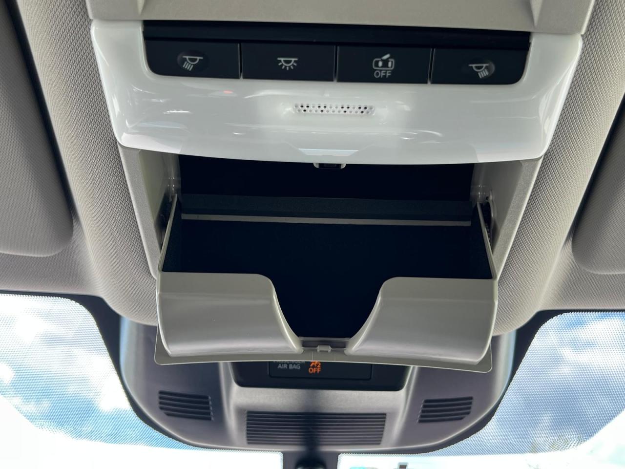 2023 Nissan Rogue S No Accident Low Km Heated Seats & Steering - Photo #37